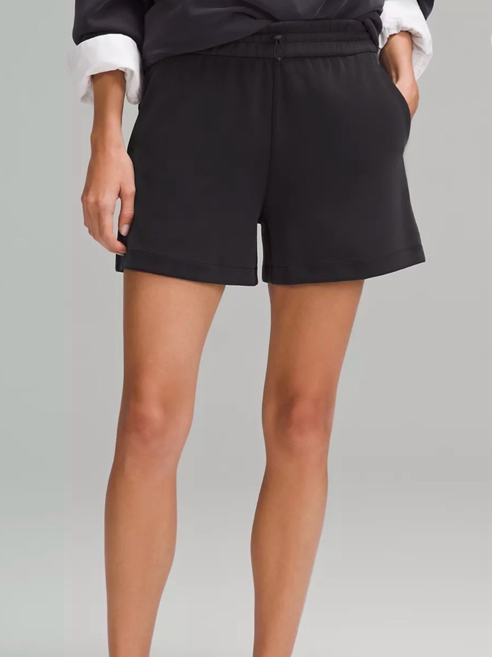 NWT LULULEMON SOFTSTREME SHORTS